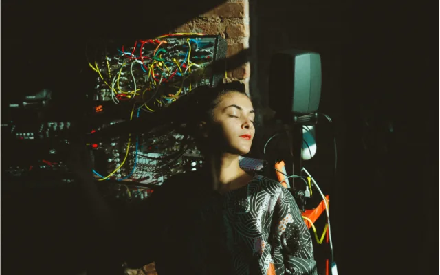 Artist Profile: Julia Govor