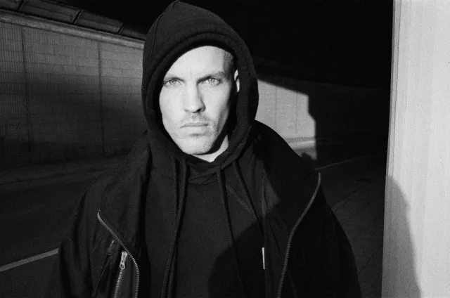Artist Profile: Tommy Four Seven